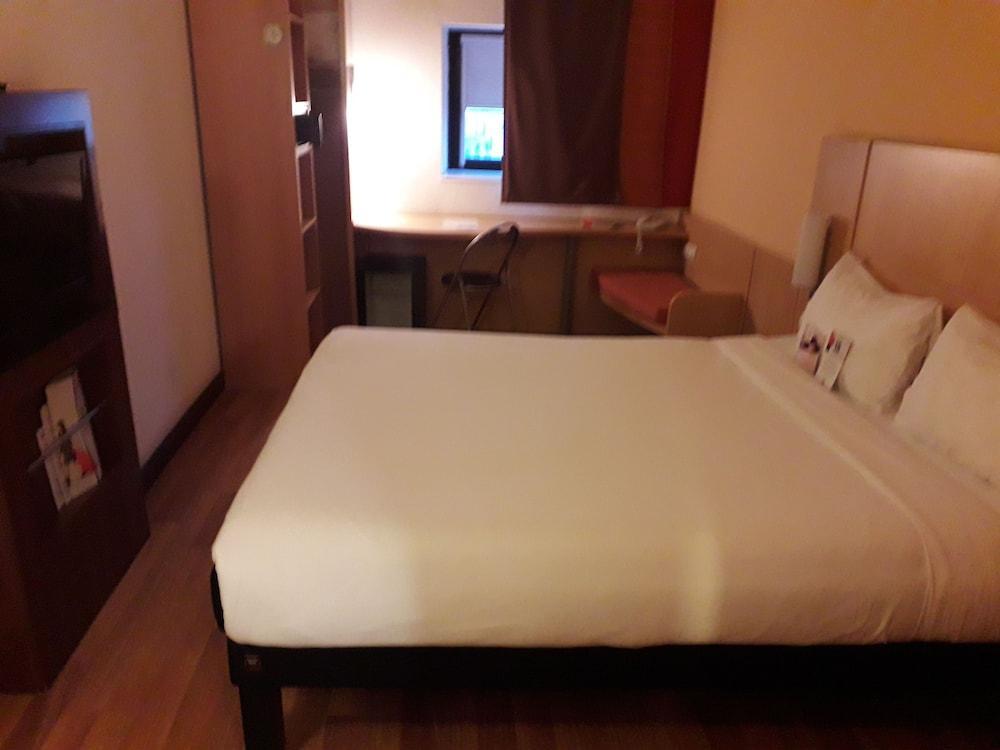 Hotel Ibis Tlemcen Esterno foto